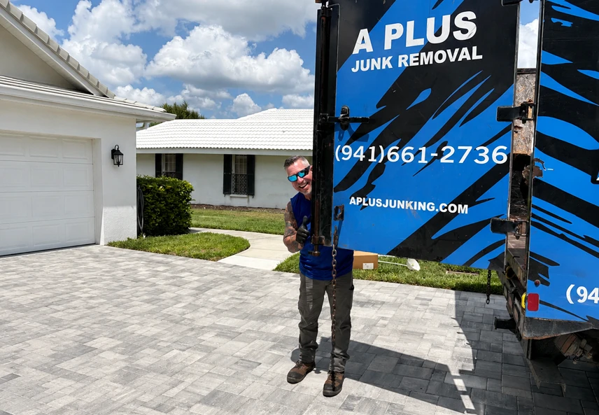 Junk Removal and Cleanout Services in Venice, Florida